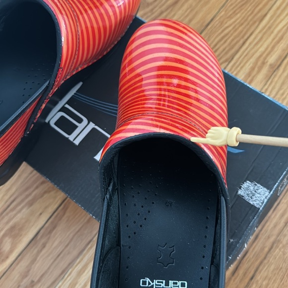 Size EU 42 Dansko orange and red pattern - Picture 15 of 15